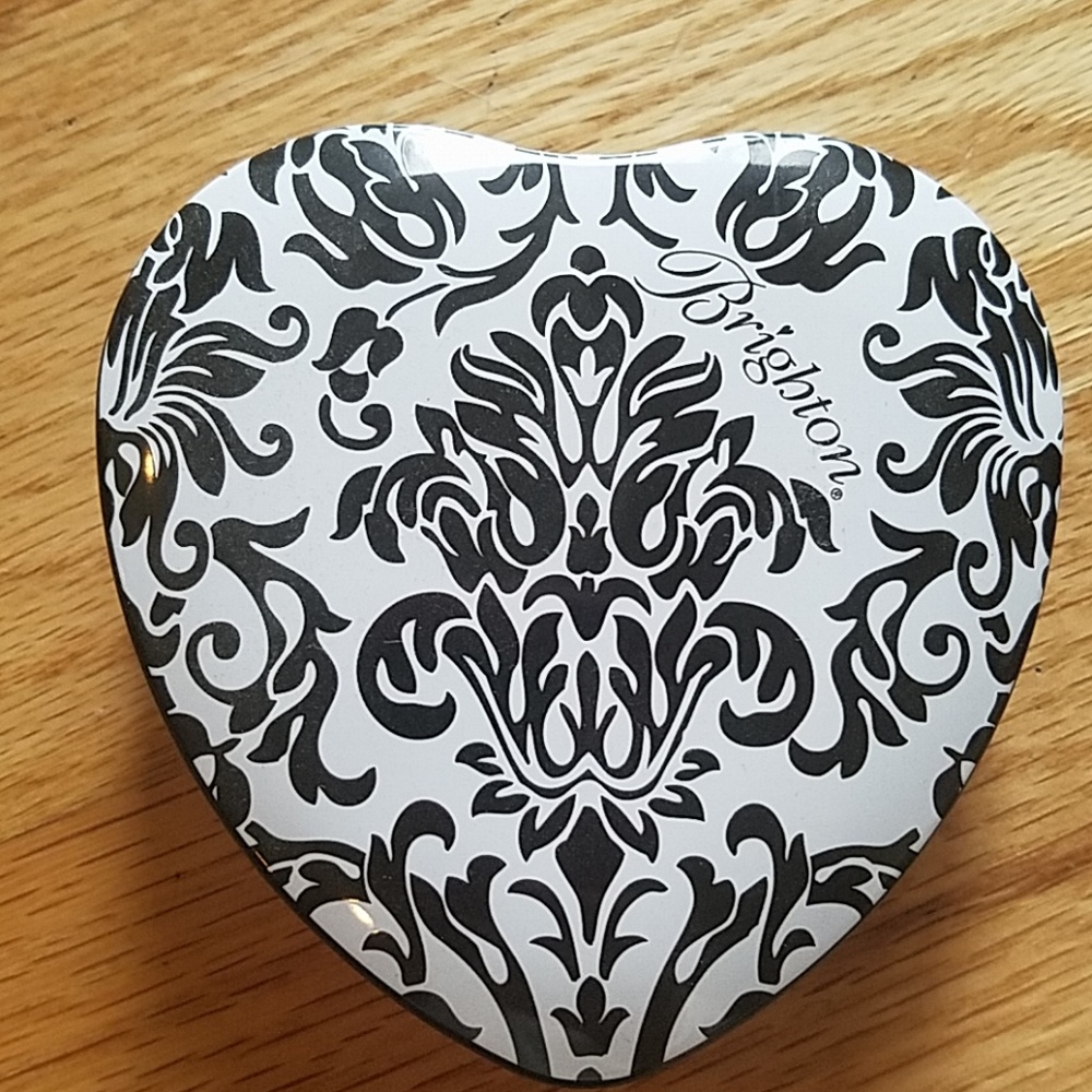 Brighton tin